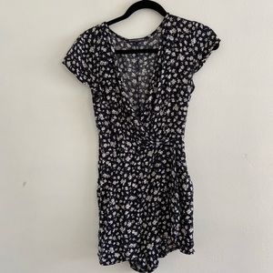 Black and White Floral Romper - Brandy Melville